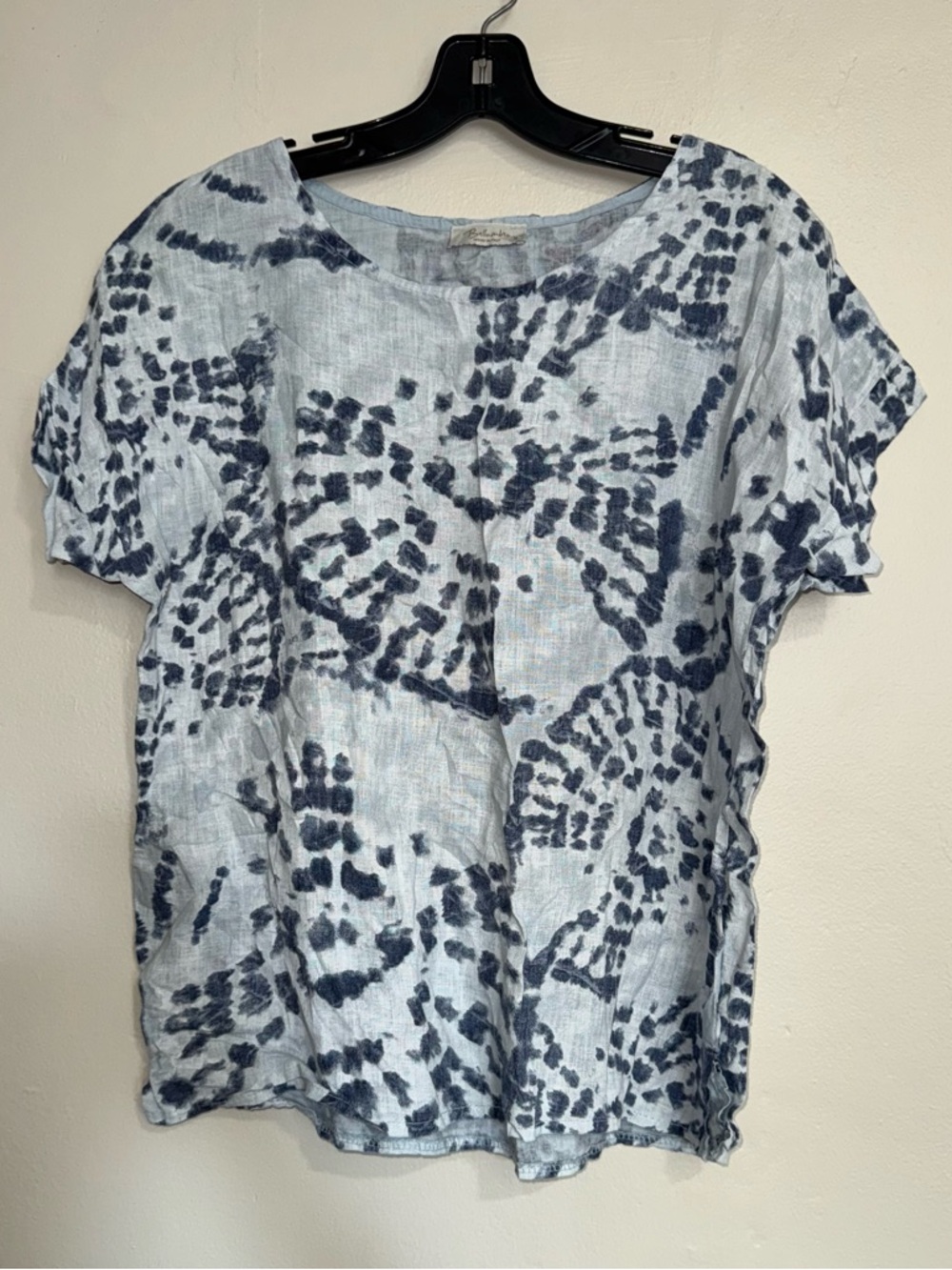Bellambia Italy 100% Linen Light Blue Short Sleeve Pull On Tie-Dye Print Tee